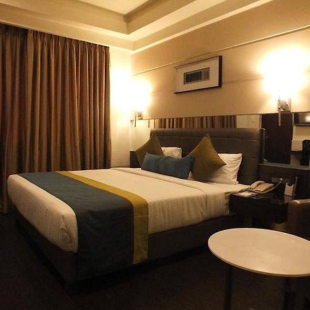 Hotel Regalia Tirupati Eksteriør bilde
