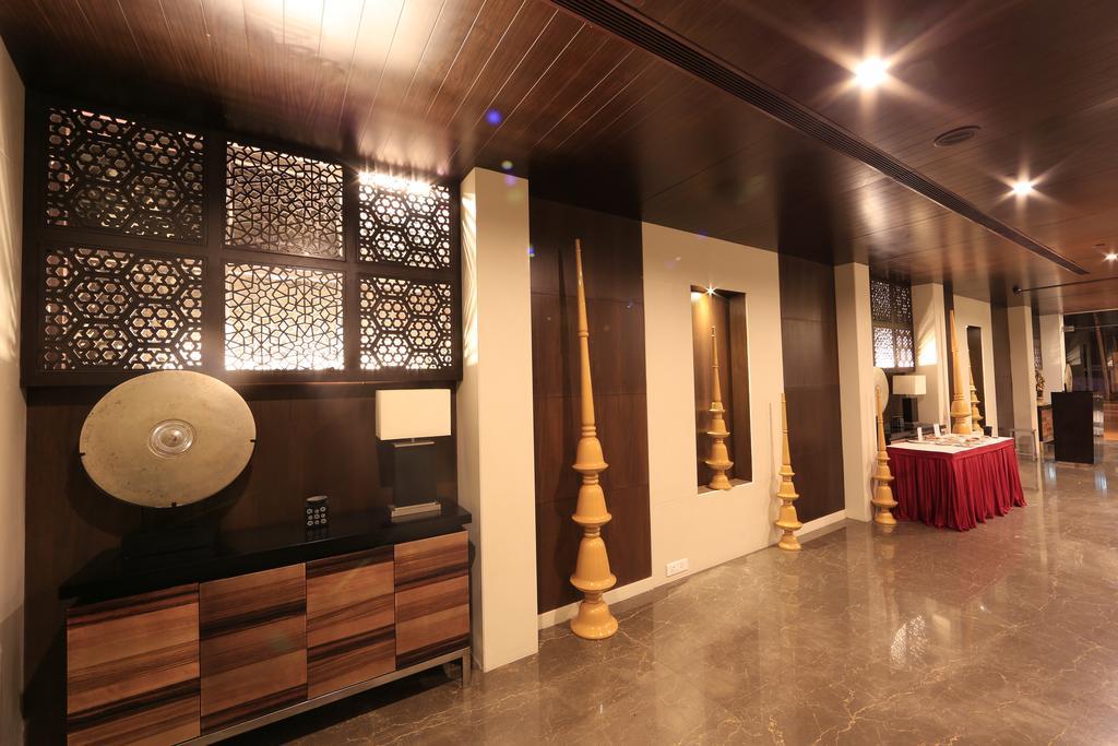 Hotel Regalia Tirupati Eksteriør bilde