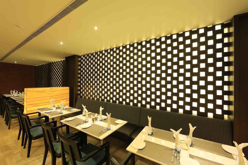 Hotel Regalia Tirupati Eksteriør bilde