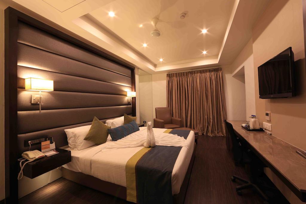 Hotel Regalia Tirupati Eksteriør bilde