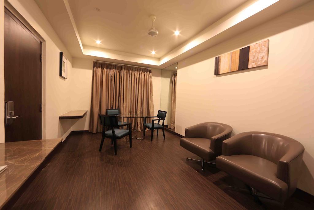 Hotel Regalia Tirupati Eksteriør bilde