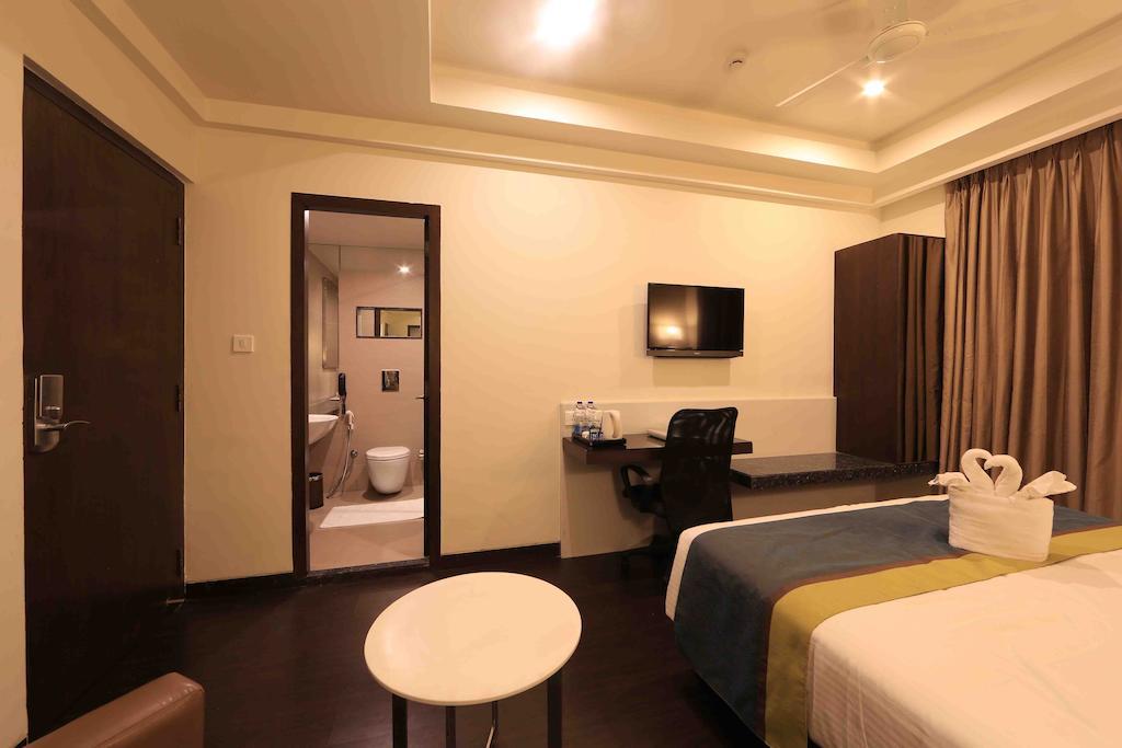 Hotel Regalia Tirupati Eksteriør bilde
